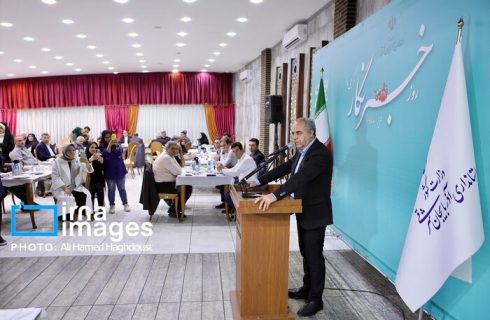 عملکرد مدیران نالایق به دلیل عدم امنیت شغلی خبرنگاران، بزرگنمایی می شود